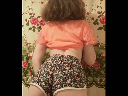 ❤️ Keçika ciwan a seksî li ber kamerayê kurtanên xwe ji xwe dike Porno vk li ku.analizatorkrovi.ru ❌❤